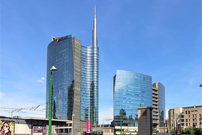 Milan Skyscrapers Guided Tour: Porta Nuova, Unicredit Tower & Vertical Forest - The Sum Up