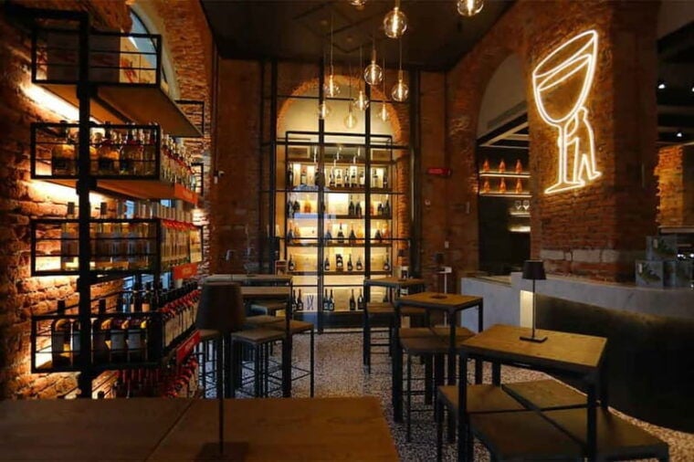 Milan: Small Group - Duomo & Rooftop, Wine & Food Tasting - Who Will Love This Tour?