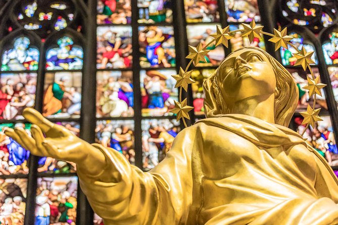 Milan Super Saver: Skip-the-line Duomo and Rooftop Tour - Tour Experience