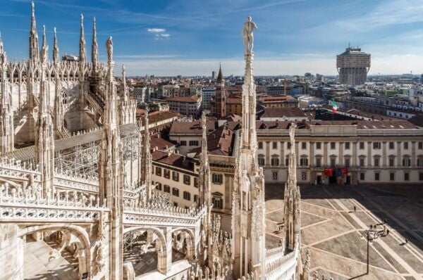 Milan Tour Old Town, Sforza Castle, Duomo, Galleria Vittorio - The Sum Up