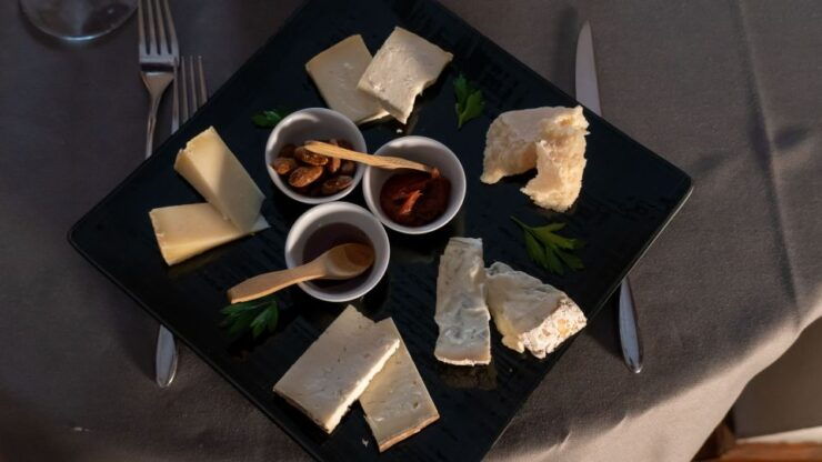 Milan: Wine Tasting Experience in the City Centre - Experience Highlights