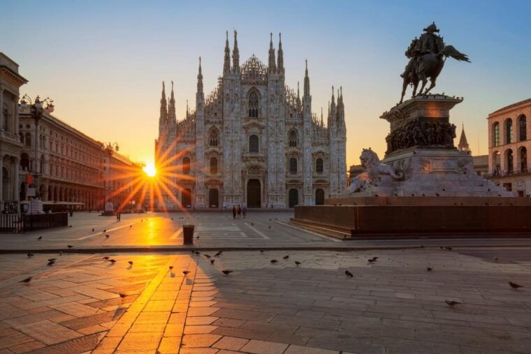 Milan:Duomo Cathedral Guided Tour and Rooftop Private Access - Accessibility and Wheelchair Access