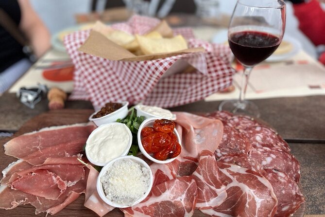 Milans's Best Street Food Walking Tour - Positive Traveler Experiences and Reviews