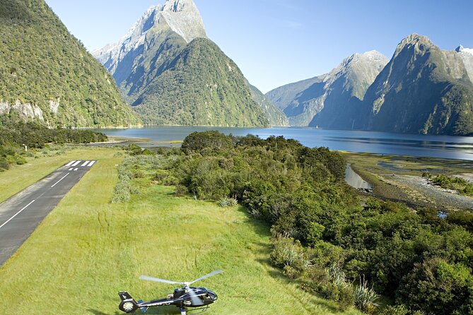 Milford and Fiordland Highlights Tour by Helicopter From Queenstown - Reviews