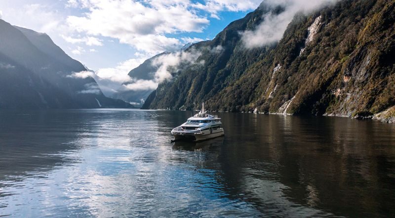 Milford Sound Cruise and Scenic Flight from Queenstown - How the price compares with the time saved