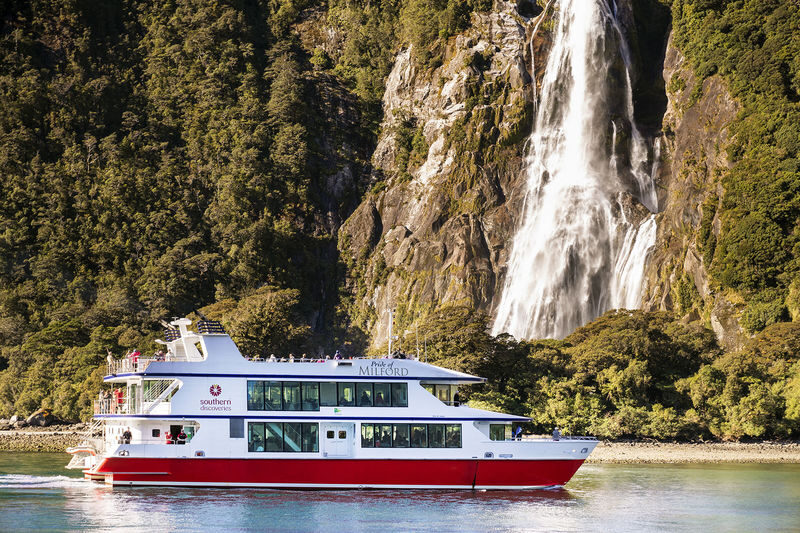Milford Sound Day Tour with Glass Roof Coach - What to know before you go