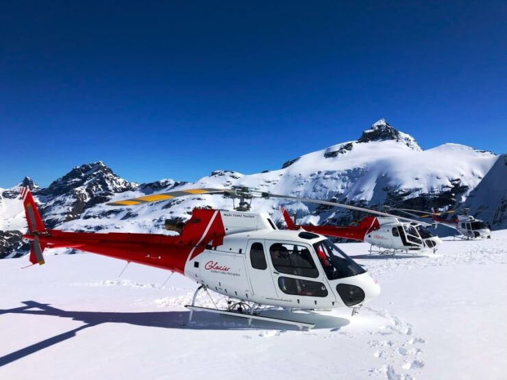 Milford Sound Extended Helicopter Flight & 3 Landings - Highlights of the Extended Helicopter Flight