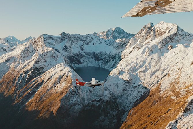 Milford Sound Flight Tour: Glacier Fly Over and Landing  - Queenstown - Inclusions and Services