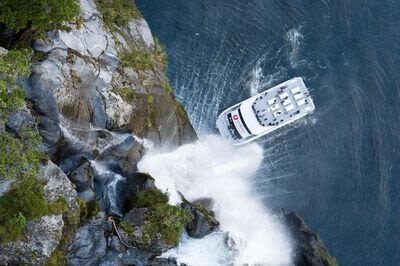 Milford Sound Heli-Cruise-Heli - Milford Sound by boat