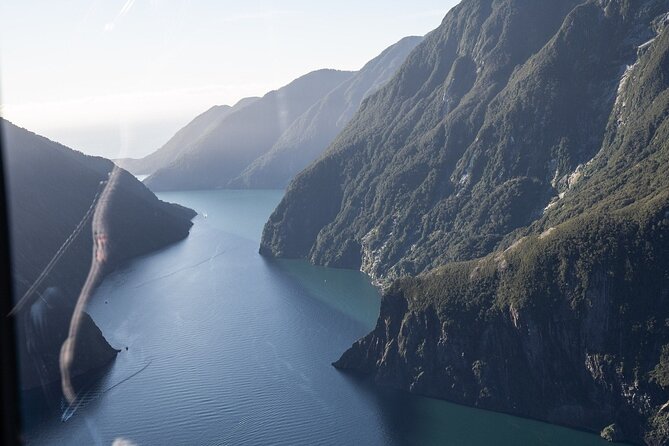 Milford Sound Highlights - 204 - Ideal for Travelers With Limited Time