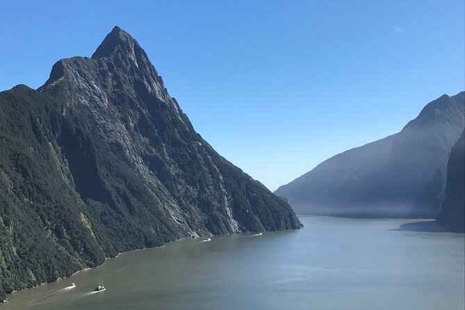 Milford Sound Highlights - 204 - Reviews and Pricing Information