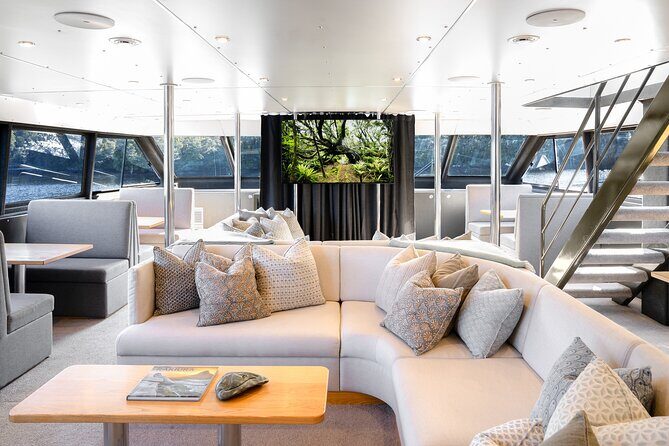 Milford Sound Luxury Lunch Cruise onboard The Fiordland Jewel - The Experience in Detail