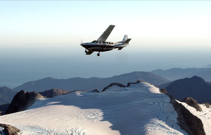 Milford Sound Scenic Flight & Cruise from Queenstown - The return flight reveals more of Fiordland