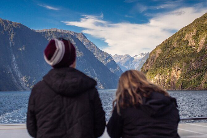Milford Sound Small Group Tour, Cruise & Picnic Lunch - Transportation and Group Size: Why It Matters