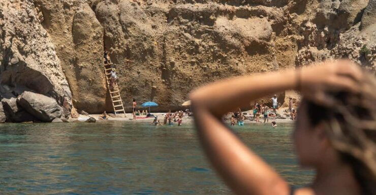 Milos, Adamas : Private Rib Boat Tour With Skipper & Snacks - Good To Know
