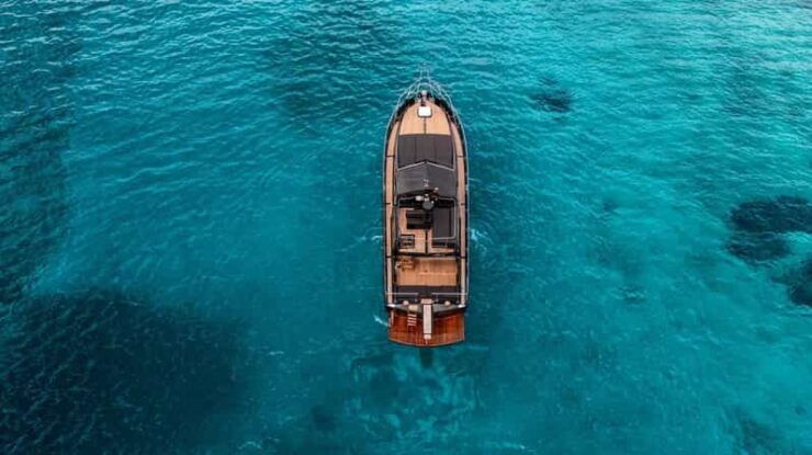 Milos: Luxury Motoryacht Cruise to Kleftiko With Lunch - Experience Highlights