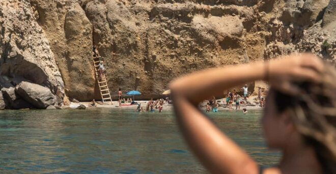 Milos North Adventure: Half-Day Tour With Scenic Highlights - Scenic Cruise Experience