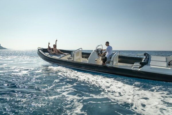 Milos, Polyegos : Island Excursion With Blue Bay Exploration - Frequently Asked Questions