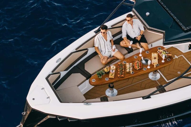 Milos: Private Yacht TourKleftiko Sarakiniko Poliegos - An In-Depth Look at the Milos Private Yacht Tour