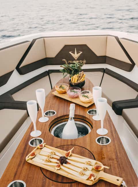 Milos: Private Yacht TourKleftiko Sarakiniko Poliegos - Frequently Asked Questions