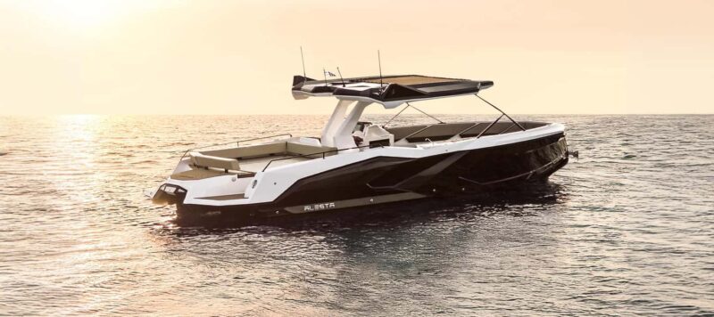 Milos: Small Group Yacht TourKleftiko Sarakiniko Poliegos - FAQs