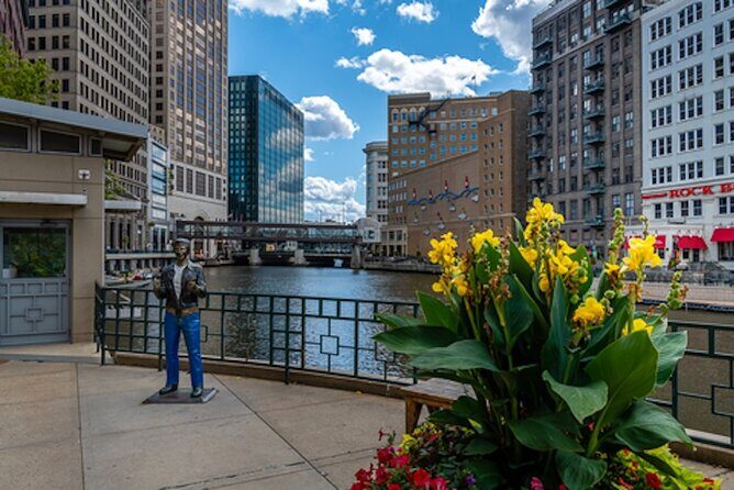 Milwaukee Historic Downtown Self Guided Walking Tour - What to Expect and Why It Matters