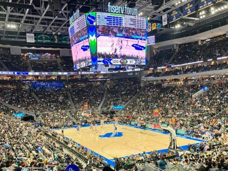 Milwaukee: Milwaukee Bucks Basketball Game Ticket - Game Highlights