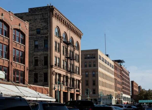 Milwaukee Third Ward Ghost Walk - Tour Experience