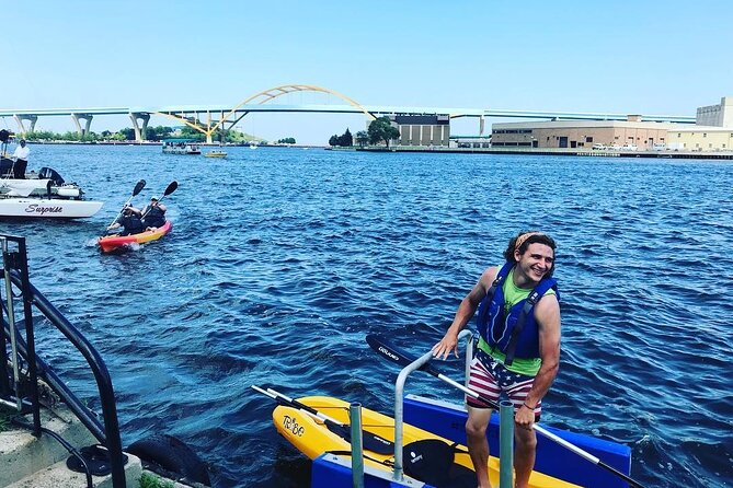 MilwaukeeTandem Kayak Rental - Schedule and Meeting Point