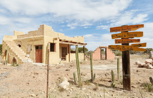 Mineral De Pozos: a Journey Through City History - Exploring the Ghost Town Atmosphere