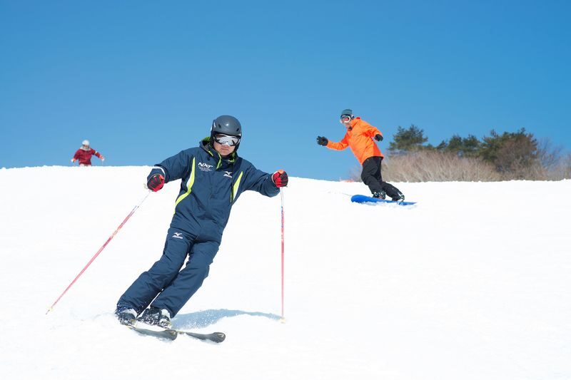 Mineyama Ski/Snowboard Day Trip | from Osaka & Kobe - Getting Fitted Out at White Peak