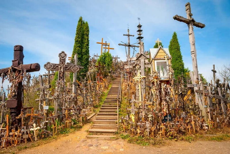 Mini Baltic Tour: Riga - Rundale - Hill of Crosses - Practical details that matter
