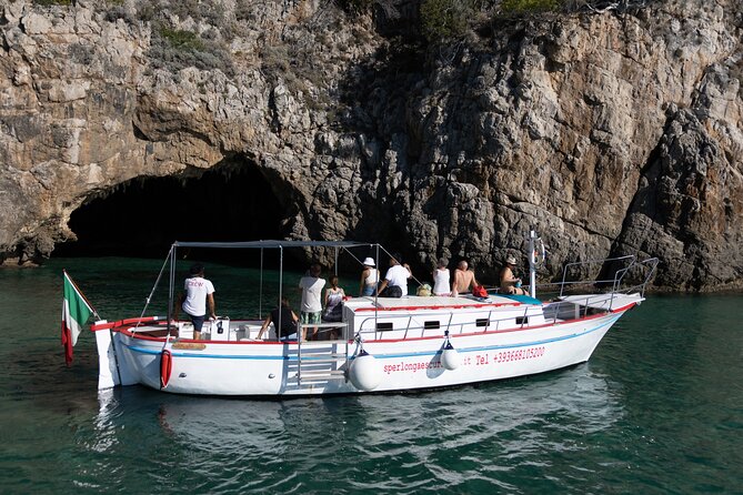 Mini Cruise at the Blue Grotto - Meeting and Pickup