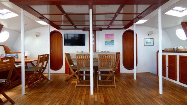 Mini Cruise on a Maxi Catamaran (Trinité-Sur-Mer/Belle-Ile) - Booking Information