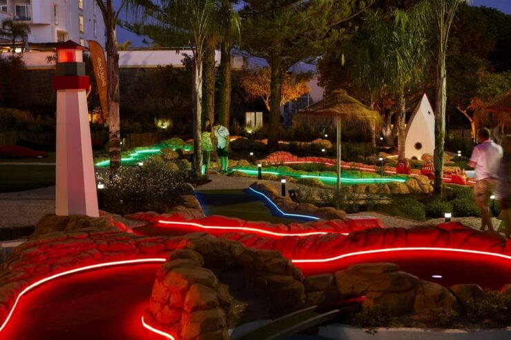 Mini Golf at Partee Family Park - Vale Do Lobo - Good To Know