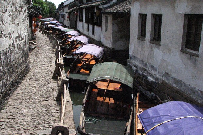 Mini Group: One-Day Zhouzhuang and Jinxi Water Town Tour - Explore Zhouzhuangs Waterfront