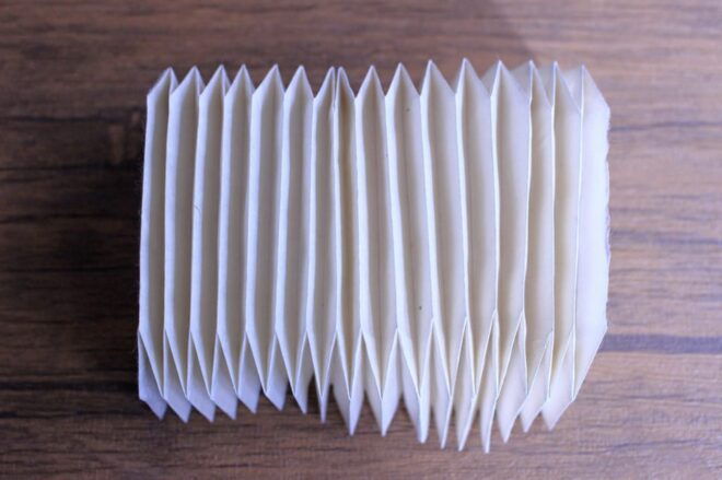 Mini Origami Lamp and Mizuhiki Knot Belt Workshop in Ueno - Artistic Process