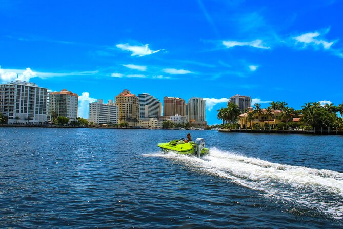 Mini Powerboat Rental - Benefits of Renting a Mini Powerboat