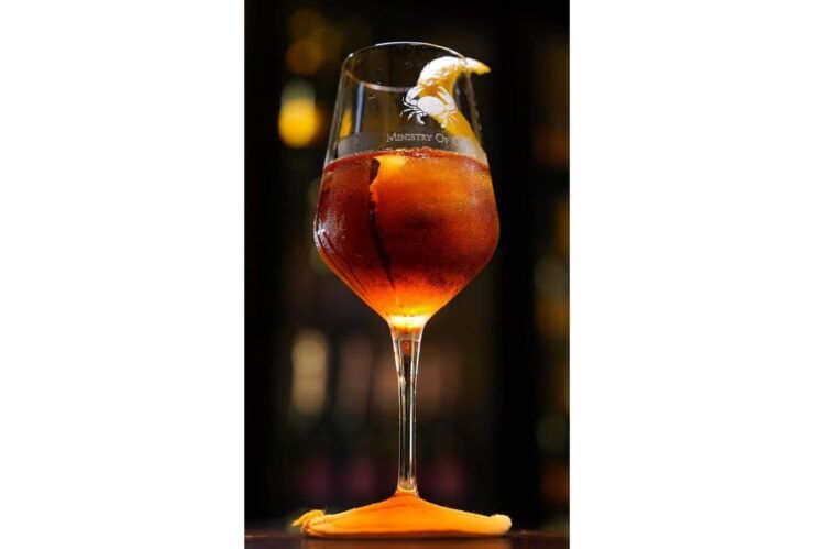 Ministry of Crab Three Course Meal With Colombo Tuktuk Tour - Activity Details