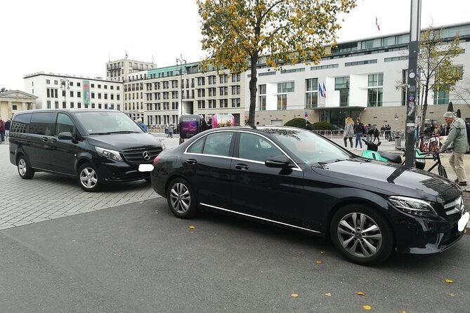 Minivan Driver and Guide (DIN15565) Tailor Made Berlin Highlights - Private Minivan Tour of Berlin