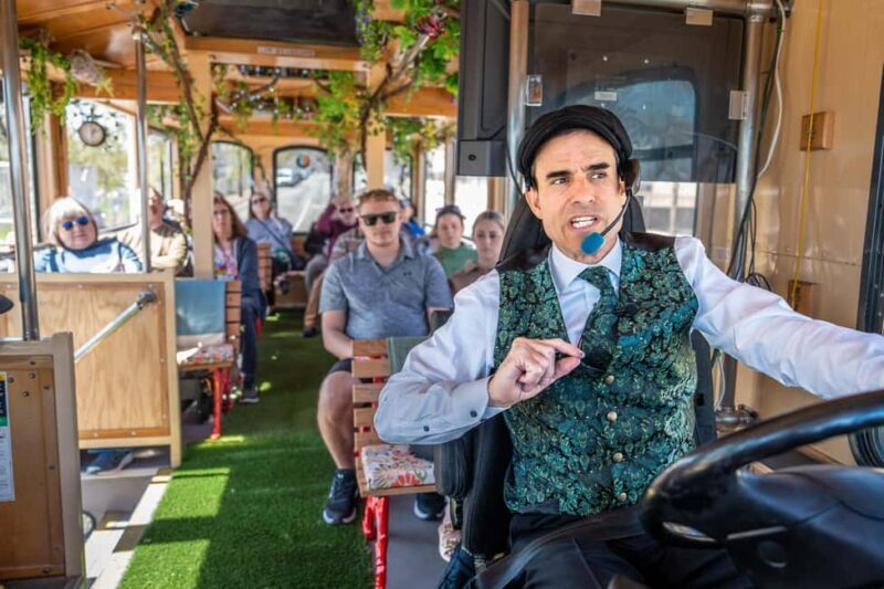 Minneapolis: True Crime 'SHOCKING' Trolley Tour - The Guides and Their Role