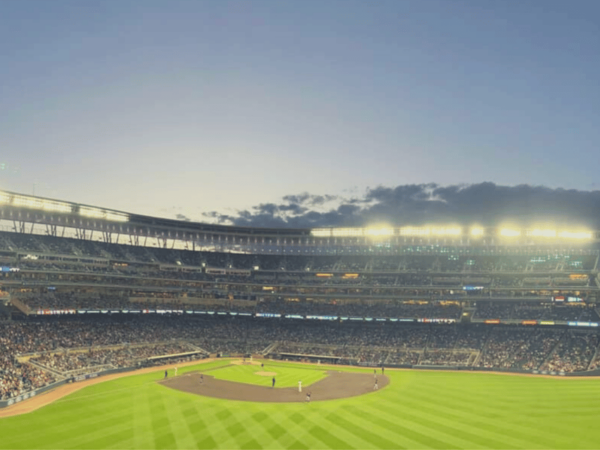 Minnesota Twins Baseball Game at Target Field - Getting to Target Field