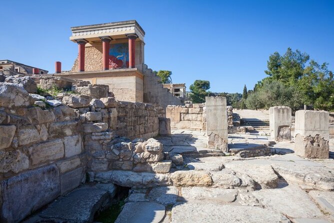 Minoan Path: Knossos Palace, Winery Visit, Lunch at Archanes - Pickup Information and Logistics