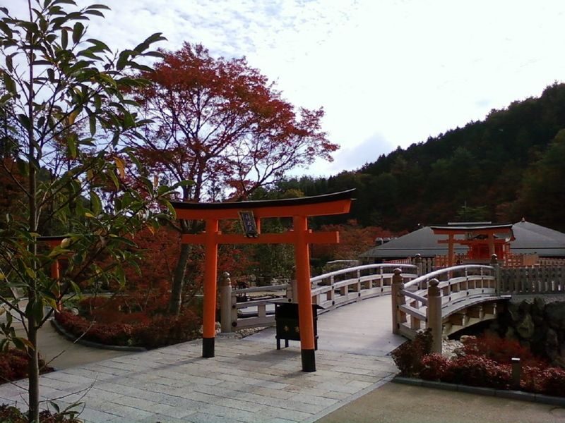 Minoh Katsuoji Temple Walking Tour with Local Guide (4 Hours) - Is this the right escape from Osaka?