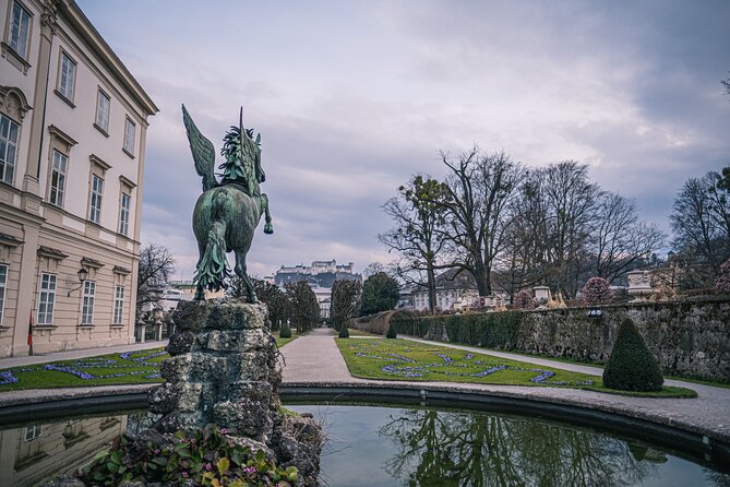 Mirabell: Eine Barocke Odyssee Stadtführung in Salzburg - End Point and Walk to Mirabell Palace