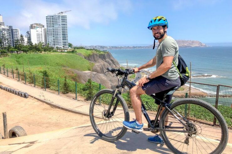 Miraflores: Bohemian Barranco Guided Bike Tour - Good To Know