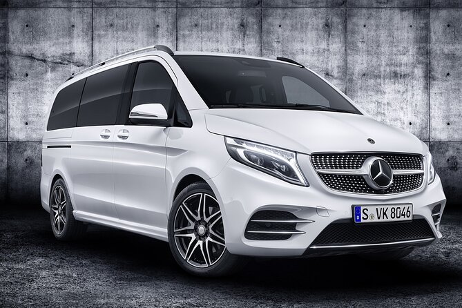 Mirage Whitsundays Hotel Private Airport Transfer (Return) - Meeting and Pickup