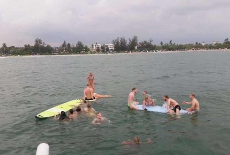 Mirissa or Colombo: Sunset Yacht Cruise with Sparkling Wine - Authentic Guest Perspectives