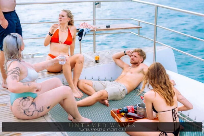 Mirissa: Sunset Yacht Party with Live DJ & Drinks - FAQ