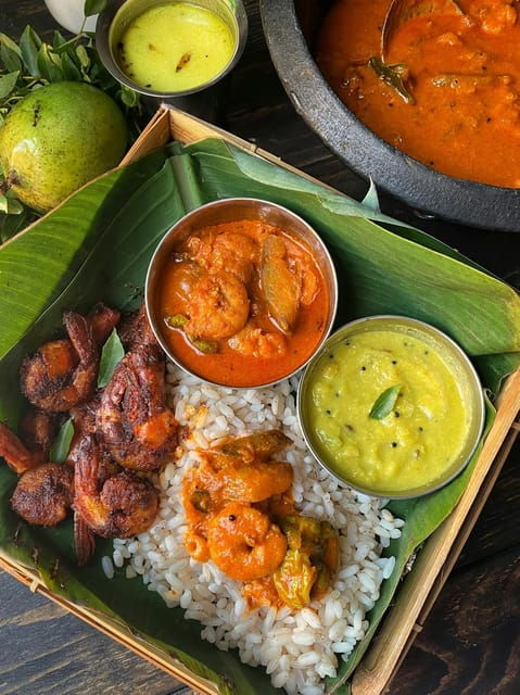 Mirissa: Traditional Rice and Curry + Free Beer! - Traditional Sri Lankan Cuisine